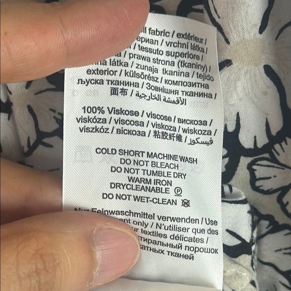 Olsen Casual Floral Black White & Cream Relaxed Fit Blouse Size M/L 12 - Picture 8 of 10